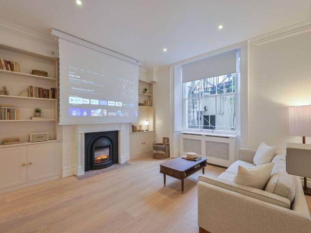 Studio for rent in Knightsbridge, Greater London
