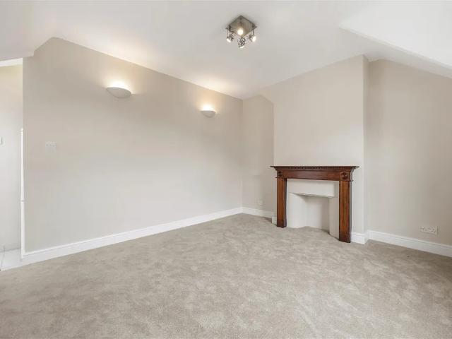 House for rent in Dollis Hill, Greater London