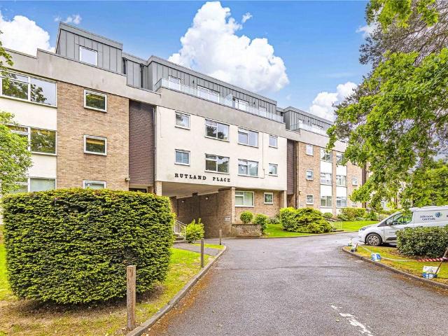 Apartment for rent in Bushey, Bushey Heath