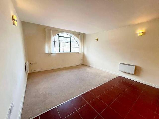 Apartment for rent in St Matthew's, Old Wharf