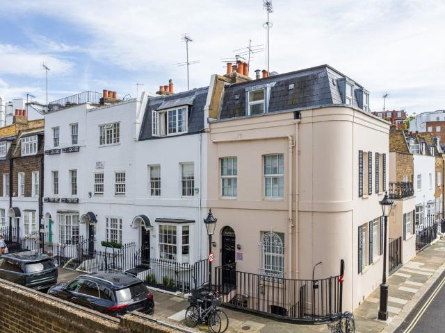 House for rent in Knightsbridge, Greater London