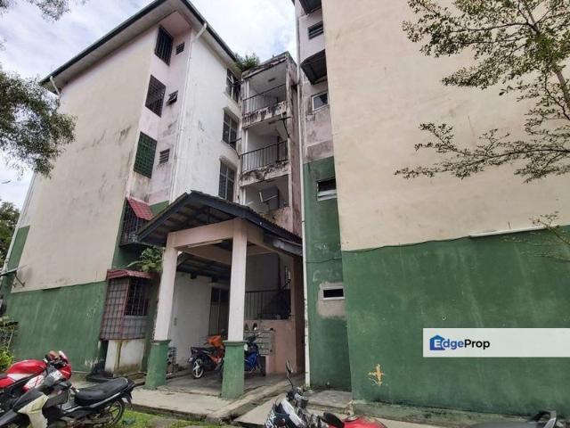 Flat for sale in Tanjong Sepat, Selangor