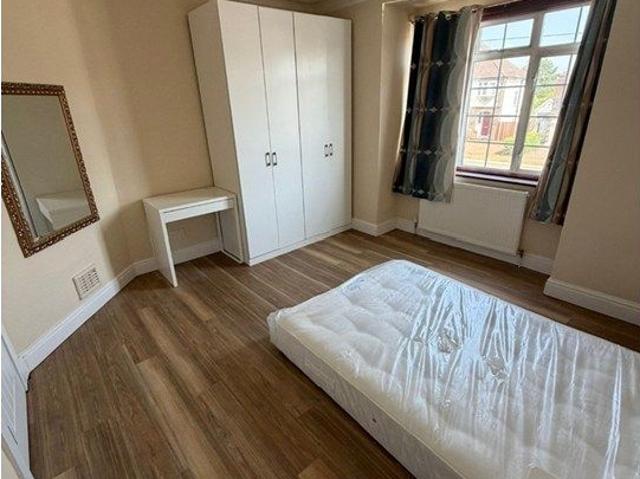 Room for rent in West Ewell, Ewell
