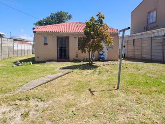 House for sale in Goodwood, Western Cape