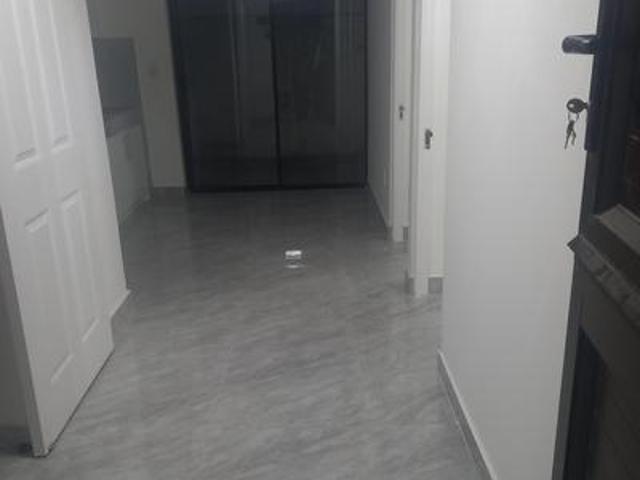 Apartment for rent in Goodwood, Western Cape