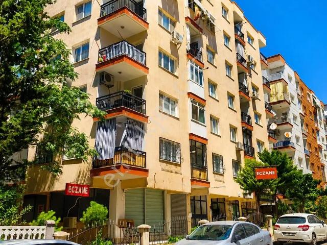 Buca, İzmir içerisinde satılık mülk