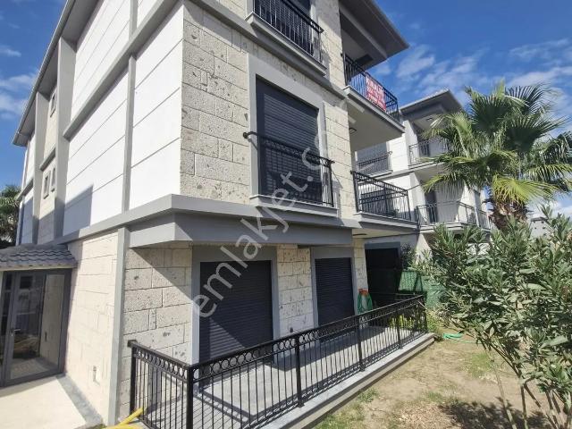 Çolak İbrahim Bey Mahallesi, Seferihisar içerisinde kiralık Villa