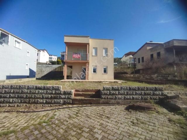 Güzelbahçe, İzmir içerisinde satılık Villa