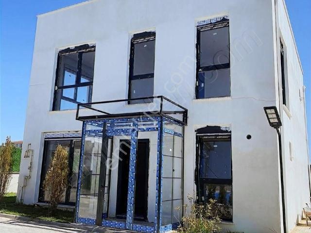 Tepebaşi içerisinde satılık Villa