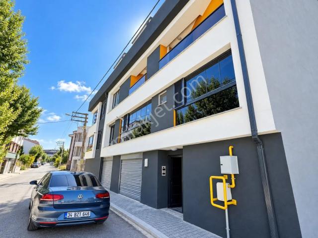 Sazova Mahallesi, Tepebaşı içerisinde kiralık mülk