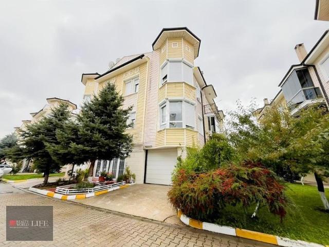 Çankaya Mahallesi, Odunpazarı içerisinde satılık Villa