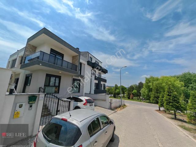 Odunpazari, Eskişehir içerisinde satılık Villa