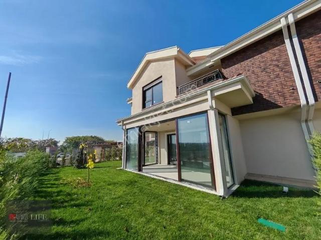 Satılmışoğlu Mahallesi, Tepebaşı içerisinde satılık Villa