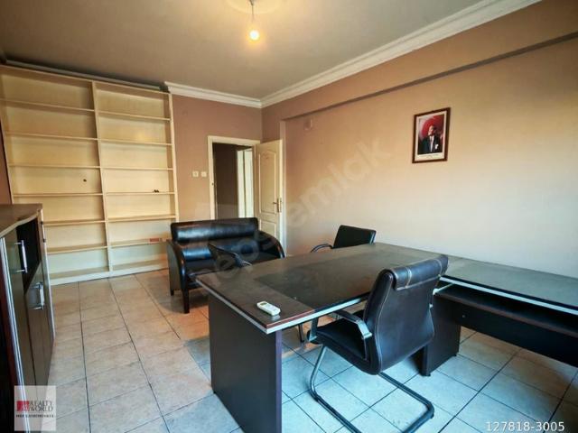 Mersin, Akdeniz içerisinde satılık Ofis