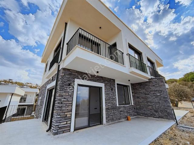 Burhaniye, Balikesir içerisinde satılık Villa