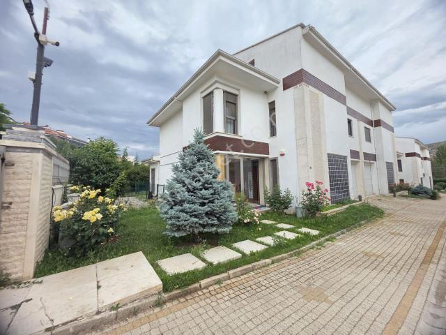 Odunpazari, Eskişehir içerisinde satılık Villa