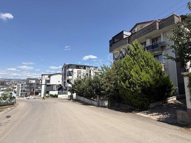Yeşilyurt Mahallesi, Başiskele içerisinde satılık mülk