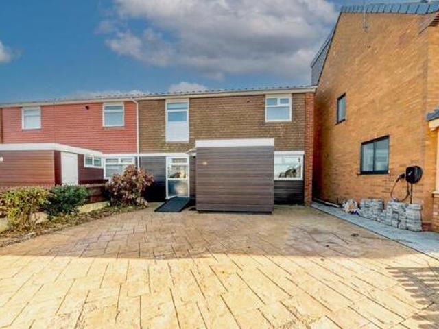House for sale in Wednesfield, West Midlands