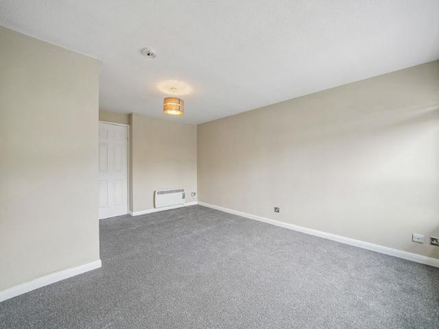 Apartment for rent in Mearns, Scotland