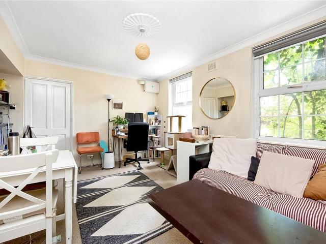 Apartment for rent in London Borough of Lewisham, Blackheath