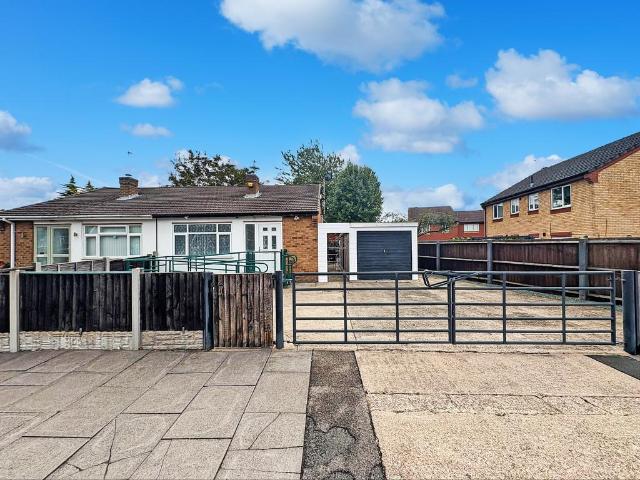 House for rent in Caldermill, East Midlands