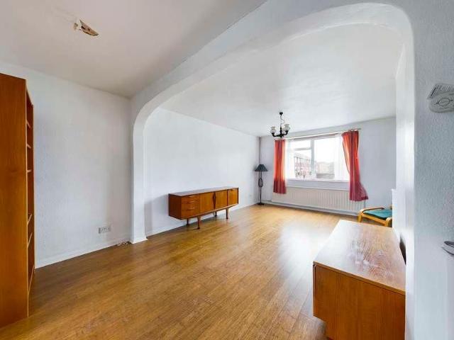 Apartment for rent in London Borough of Hillingdon, Greater London