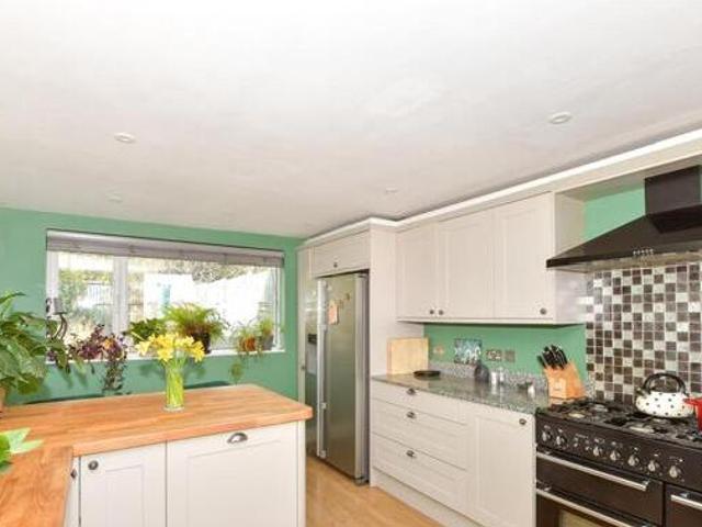 House for sale in Fole, Surrey