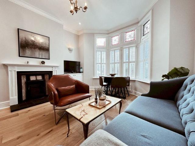 Apartment for rent in Falcon Lodge, Wales