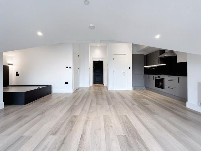 Studio for rent in Fleet, Hart