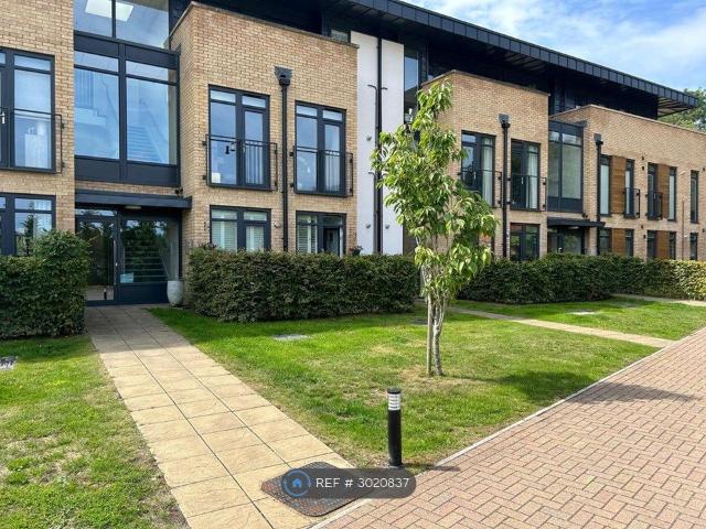 Room for rent in Hart, Hampshire