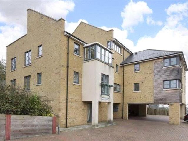 Studio for rent in Nunhead, Greater London