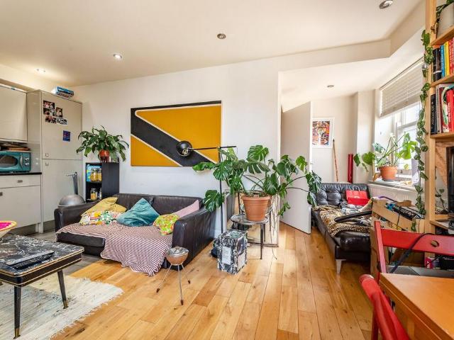 Apartment for rent in Peckham, Greater London