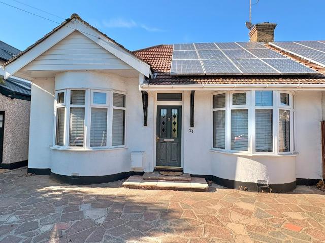 House for rent in Alton Barnes, Essex