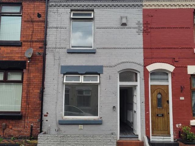 House for rent in Calderstones