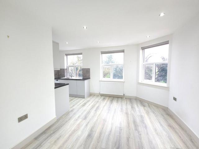 Apartment for rent in Herne Hill, Greater London