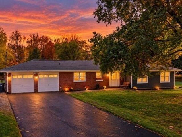 House for sale in Washington Township, Warren County