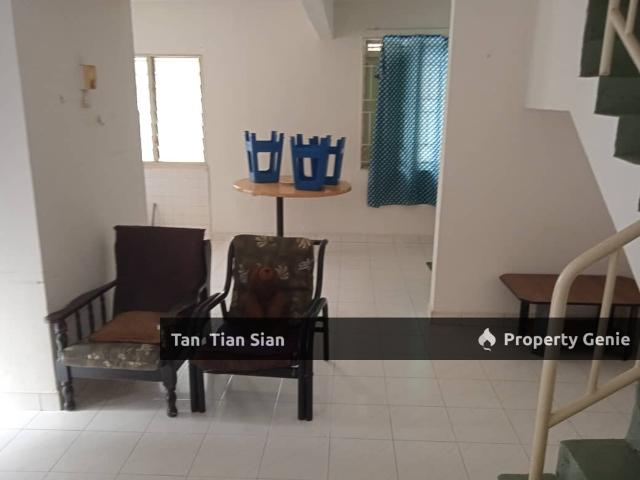Duplex for sale in Malaka