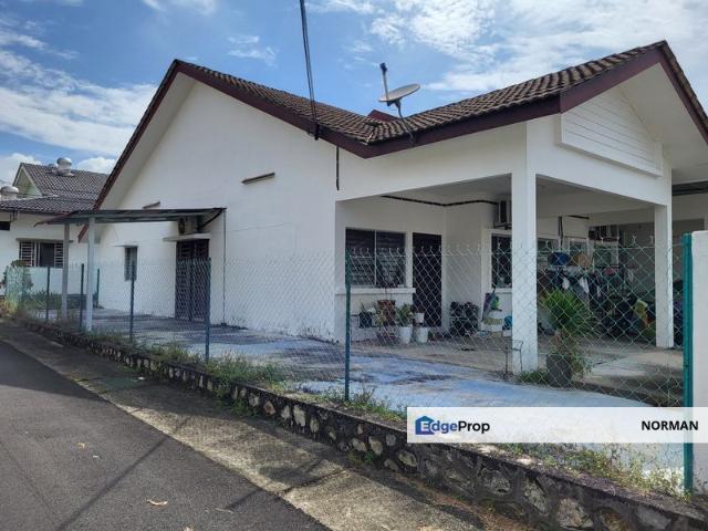 House for rent in Sendayan Village, Negeri Sembilan