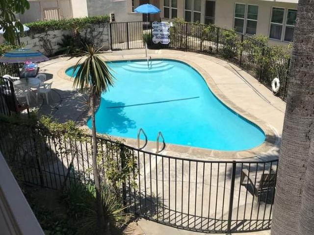 Apartment for rent in Canoga Park, California