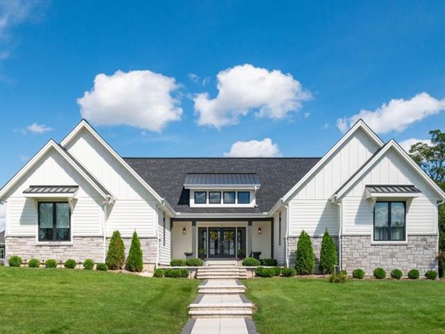 House for sale in Waukesha, Waukesha County