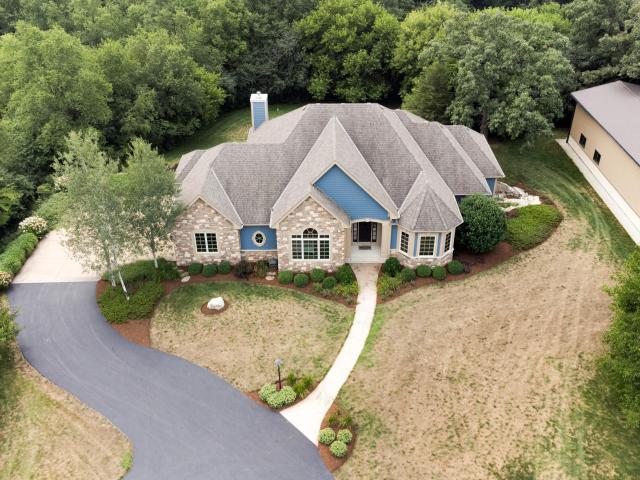 House for sale in North Prairie, Wisconsin
