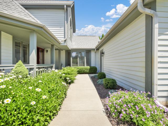 Condo for sale in Muskego