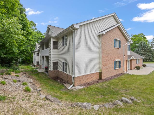 Condo for sale in Muskego, Wisconsin