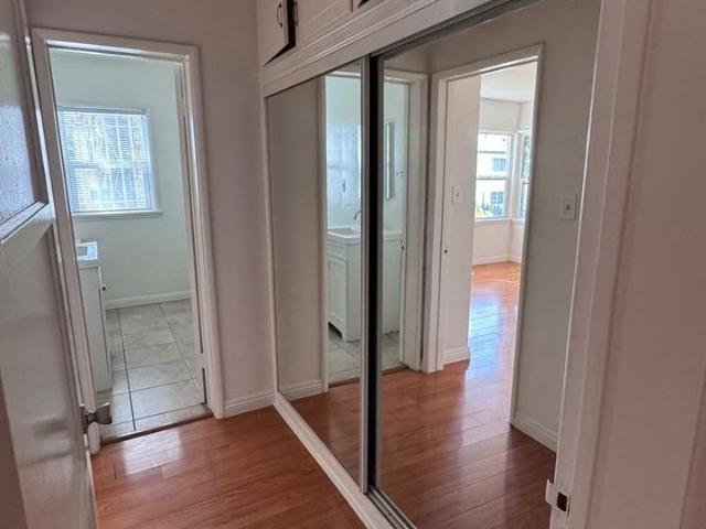 Apartment for rent in Canoga Park, California