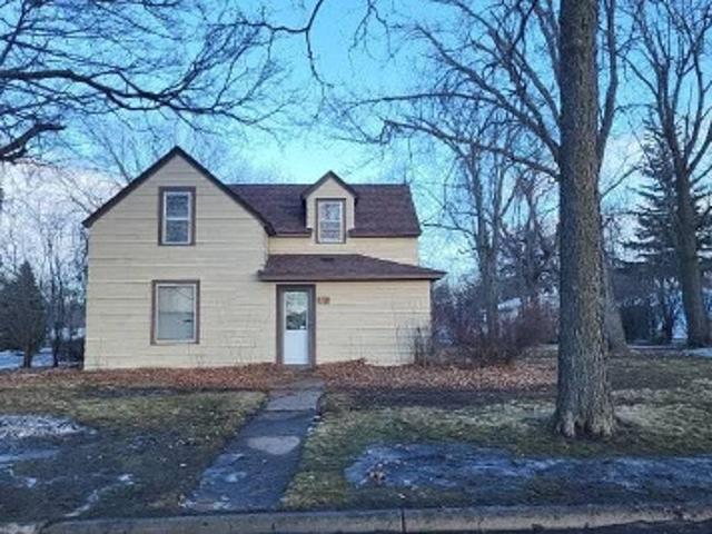 House for sale in Bird Island, Minnesota
