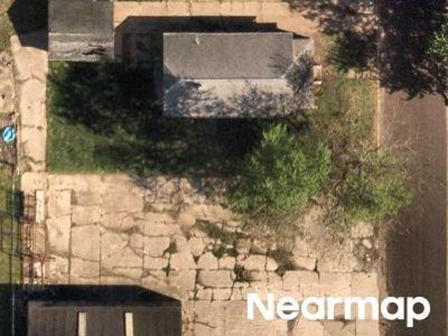 House for sale in Pekin, Illinois
