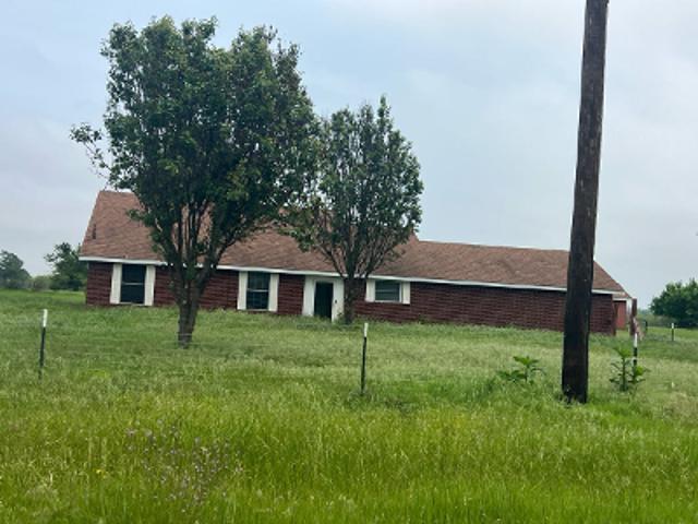 House for sale in Mannsville, Oklahoma
