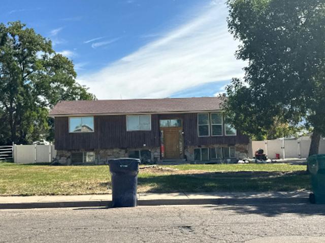 House for sale in Clearfield, Davis County