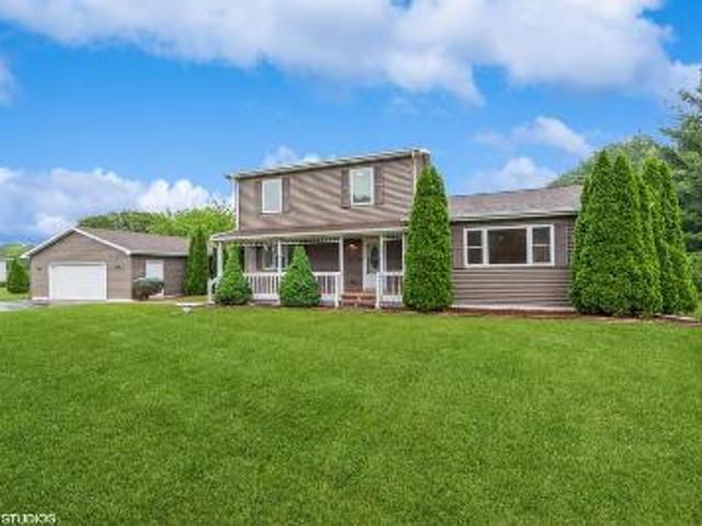 House for sale in Kouts
