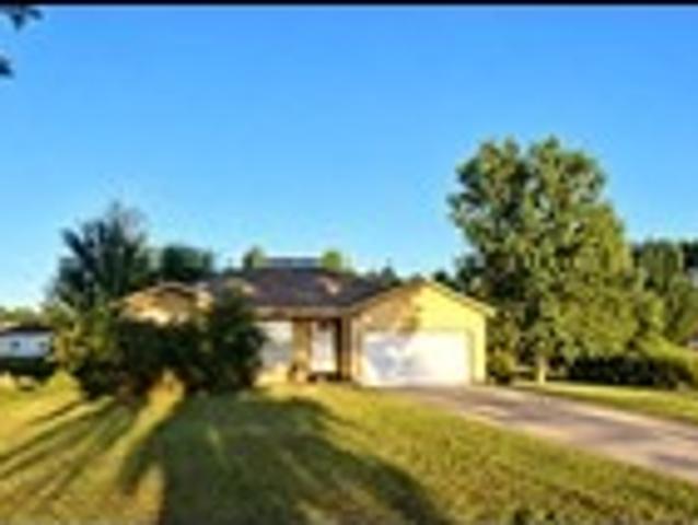 House for sale in Creek Hollow, Coweta